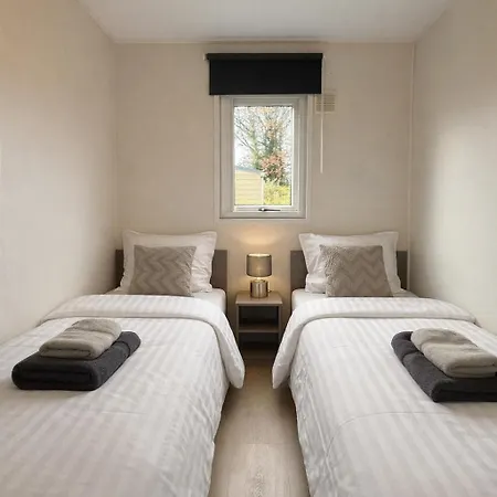 Harmony - Peace And Space Chalet